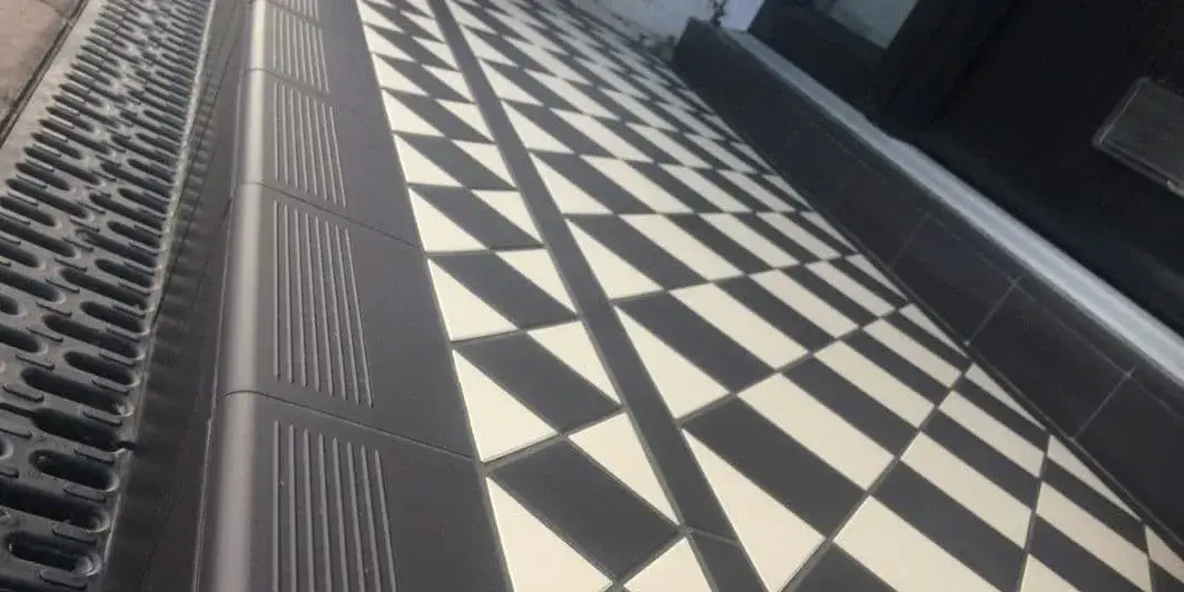 Black and white chequer outdoor step